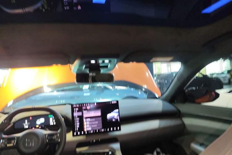 Used Zeekr 001 2025 WE Edition 100 kWh Rear-Wheel Drive
