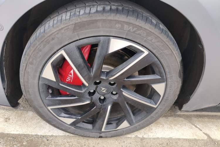 Used  eπ007 2024 Pure Electric 540 All-Wheel Drive Max Edition
