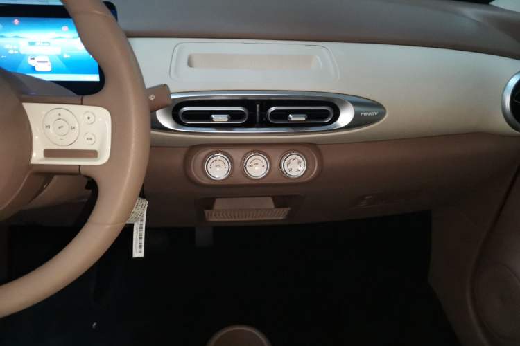 Used Wuling Hongguang MINIEV 2025 Four-Door Version Advanced Edition
