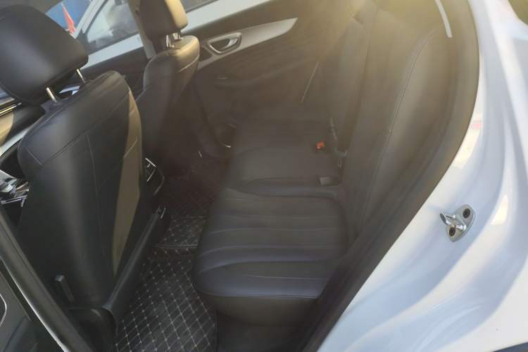 Used Roewe RX5 MAX 2021 Supreme Series 300TGI Automatic Luxury Cabin Edition
