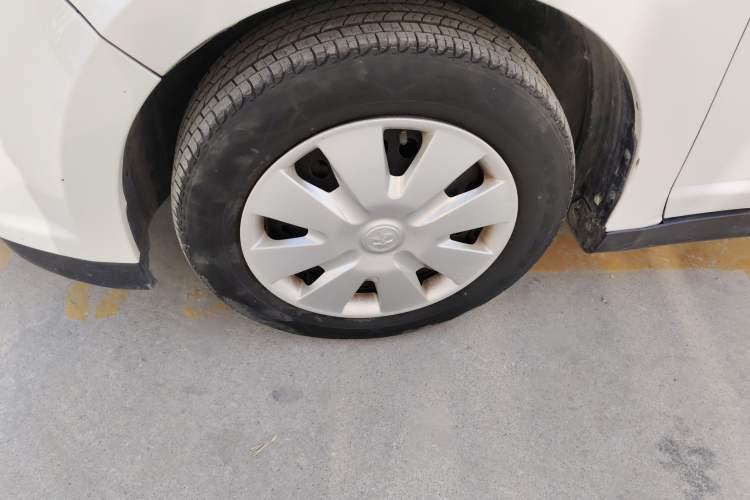 Used Venucia R50 2015 1.6L Manual Fashion Edition