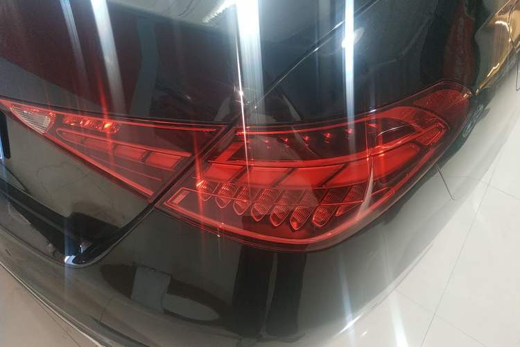 Used Mercedes-Benz C-Class 2022 C 260 L
