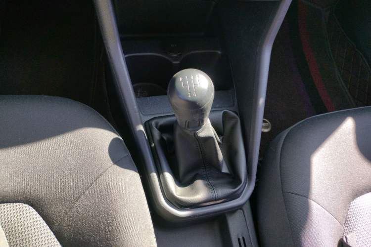 Used Volkswagen Jetta 2017 1.5L Manual Fashion Edition