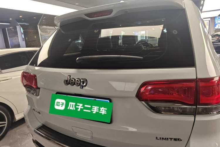 Used  Grand Cherokee (Import) 2016 3.0L Elite Navigation Edition
