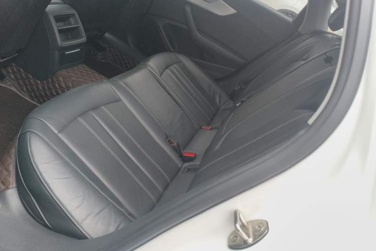 Used Audi A4L 2022 40 TFSI Fashion Dynamic Model