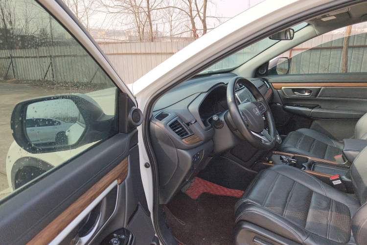 Used Honda CR-V 2021 240TURBO CVT 2WD Fashion Edition