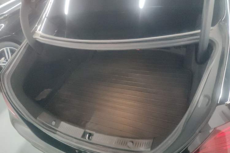 Used Mercedes-Benz E-Class 2019 E 200 L Sport Edition