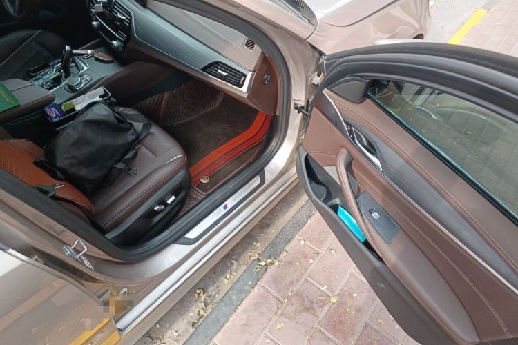 Used BMW 5 Series 2021 530Li Leading Model M Sport Package