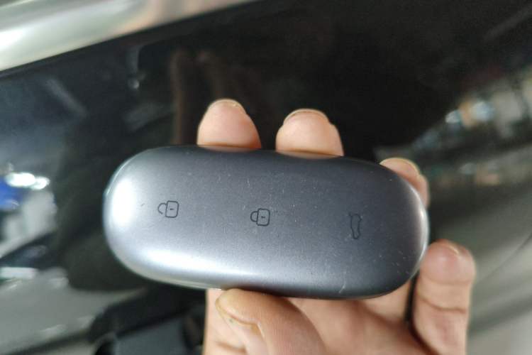 Used Li Auto L8 2024 PRO Model
