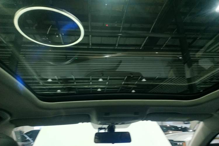 Used Volkswagen Tharu 2022 280TSI Two-Wheel-Drive Luxury Edition