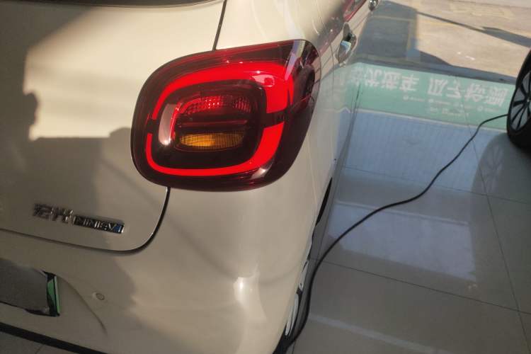 Used Wuling Hongguang MINIEV 2025 Four-Door Version Advanced Edition

