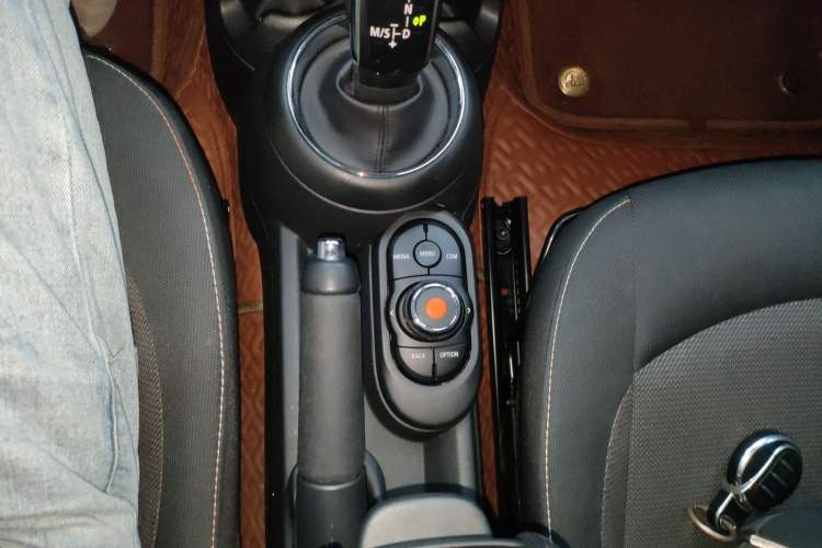 Used  MINI 2019 1.5T ONE PLUS
