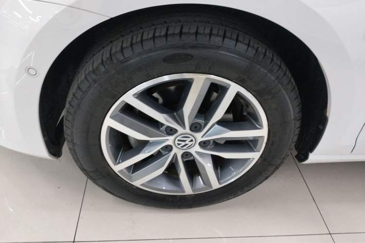 Used Volkswagen Golf 2017 230TSI Automatic Luxury Million-Vehicle Commemorative Edition