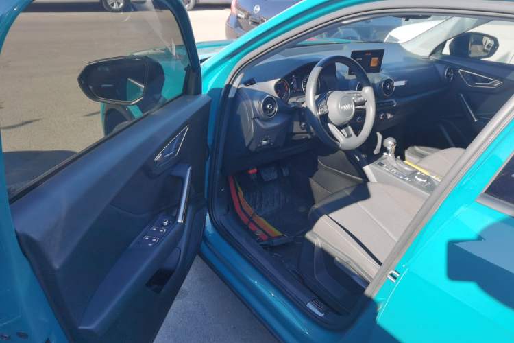 Used Audi Q2L 2018 35 TFSI Launch Exclusive Edition China V
