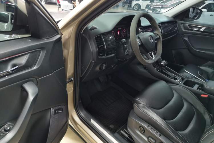 Used Skoda Kodiaq 2018 TSI380 7-Seater Four-Wheel-Drive Flagship Edition
