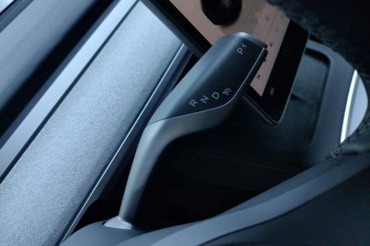 Used Tesla Model Y 2024 Rear-Wheel-Drive Version
