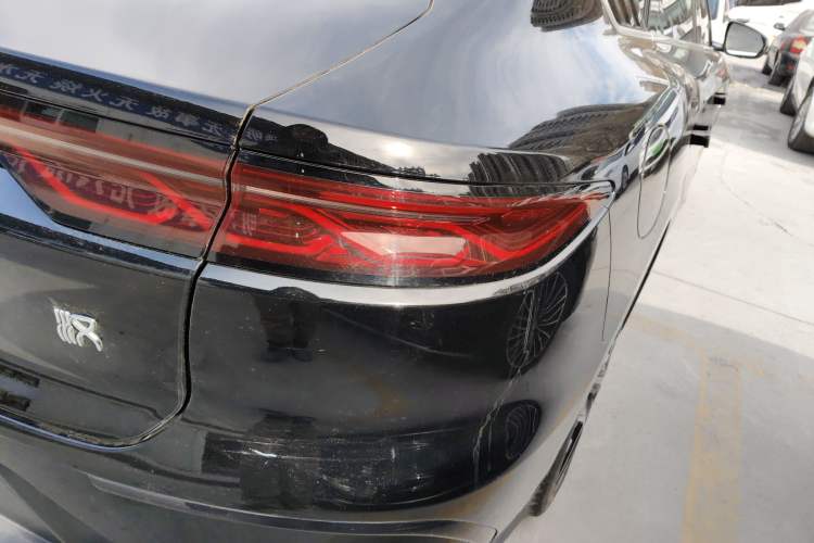 Used BYD Han 2024 EV Glory Edition 605KM Front-Wheel-Drive Premium Model
