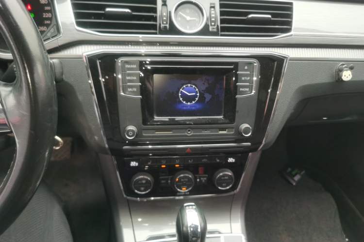 Used Volkswagen Passat 2016 330TSI DSG Luxury Edition