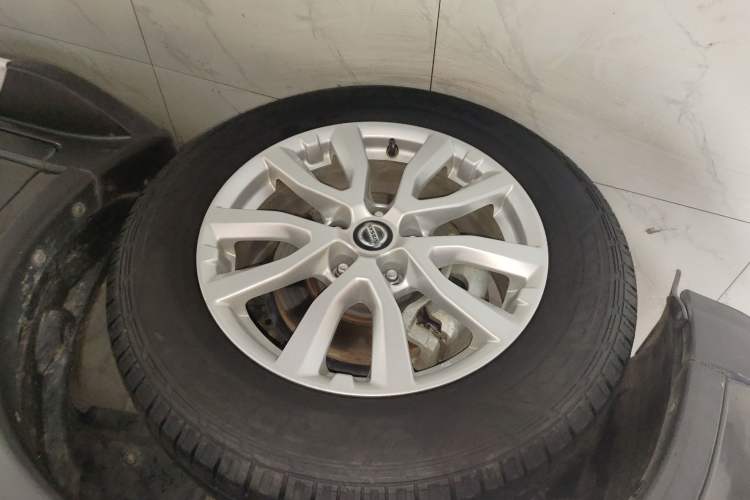 Used Nissan X-Trail 2019 2.0L CVT Smart Connect Comfort Edition 2WD