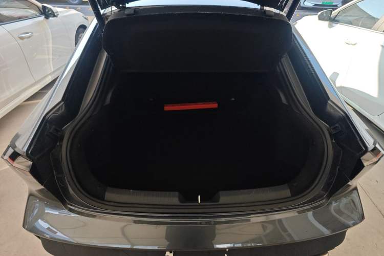 Used Changan UNI-V 2022 1.5T Prestige Version