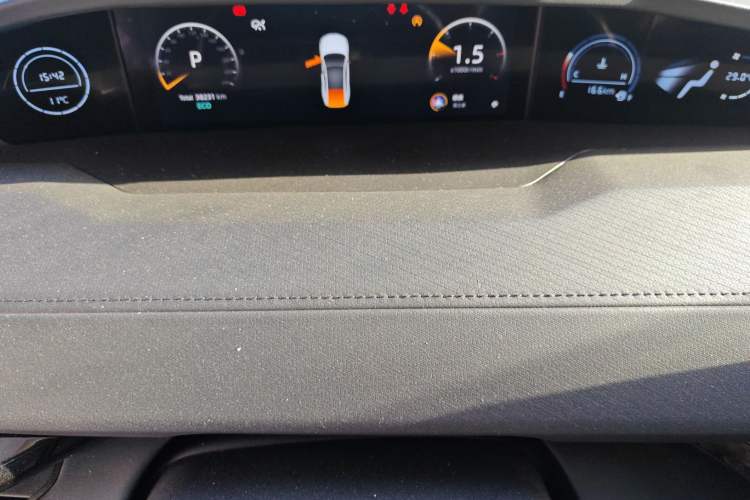 Used Changan UNI-V 2022 1.5T Prestige Version
