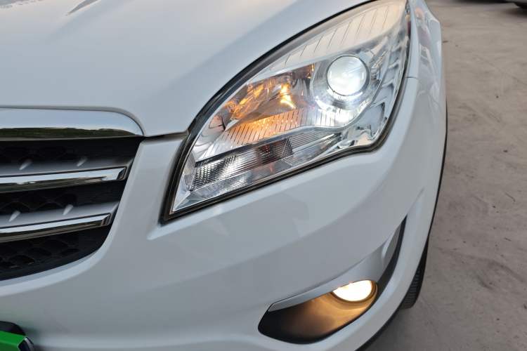 Used Changan CS35 2015 1.6L Automatic Prestige Model China IV Standard
