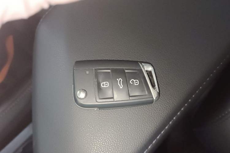 Used Volkswagen Sagitar 2022 280TSI DSG Flyover Edition