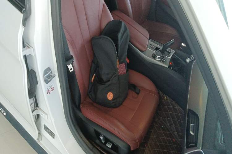 Used BMW 5 Series 2019 530Li Leading Model M Sport Package
