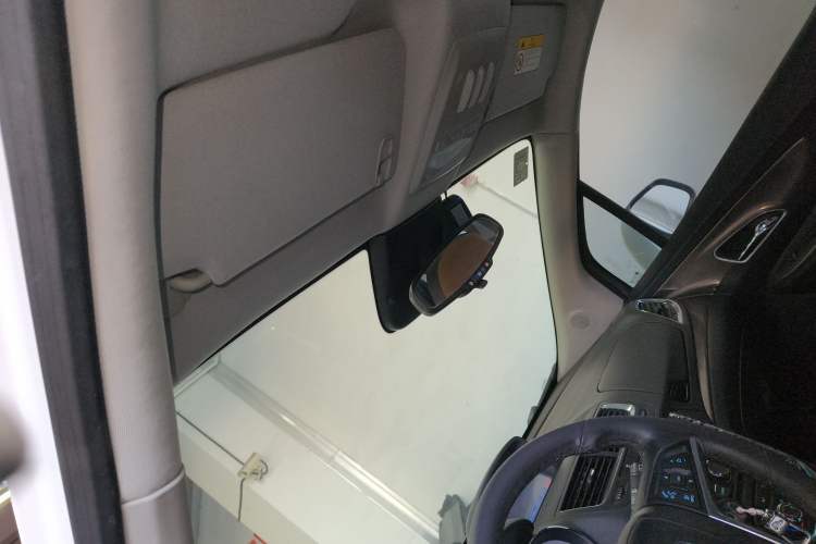 Used Buick Encore 2015 1.4T Automatic All-Wheel-Drive Flagship Model
