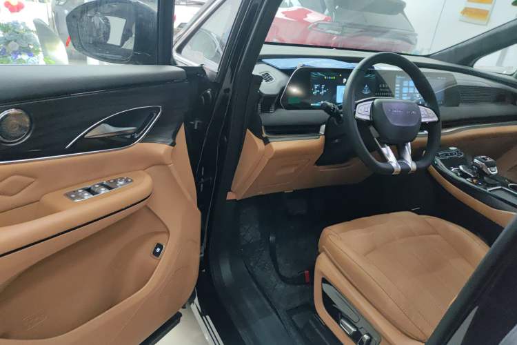 Used FORTHING Xinghai V9 
