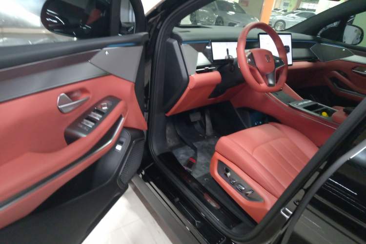 Used BYD Tang L 2025 DM 215KM LiDAR Flagship Model
