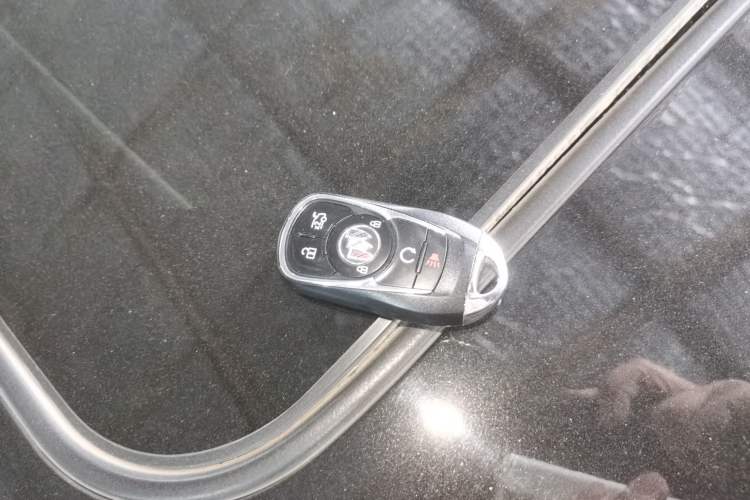 Used Buick LaCrosse 2021 552T Luxury Version
