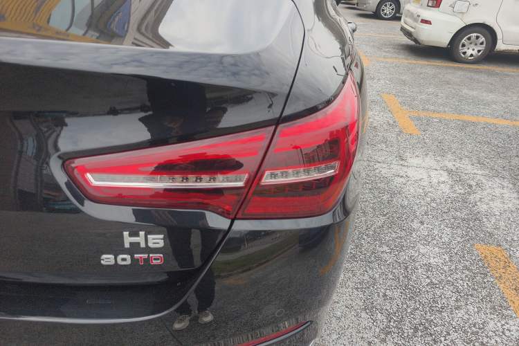 Used Hongqi H5 2022 Classic Model 1.5T DCT Flagship Edition