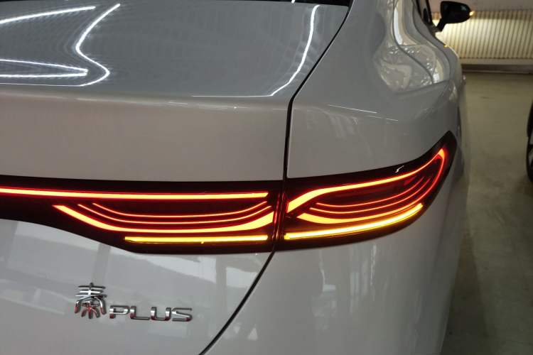 Used BYD Qin PLUS 2025 DM-i Smart Drive 55KM Leading Model
