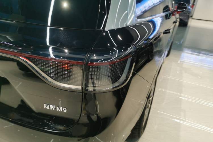 Used Hima AITO M9 2024 Range-Extended Ultra Version 52 kWh 6-Seater Model
