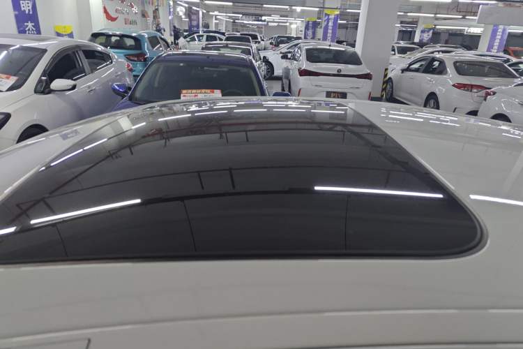 Used BMW 5 Series (Import) 2018 525i M Sport Package
