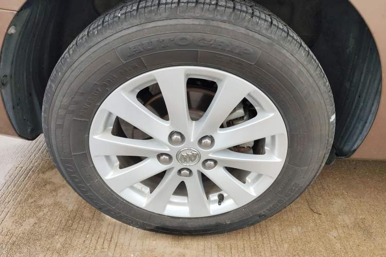 Used Buick GL8 2018 28T Comfort Model China VI Standard
