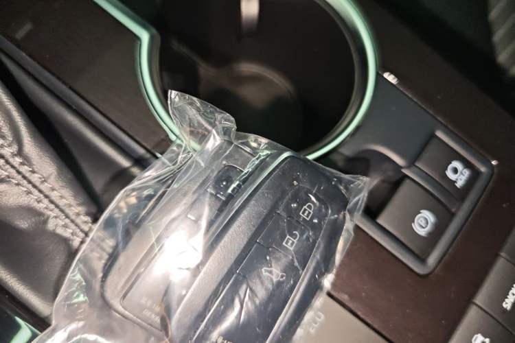 Used Toyota Crown Land Cruiser 2022 2.0T Four-Wheel Drive Prestige Edition
