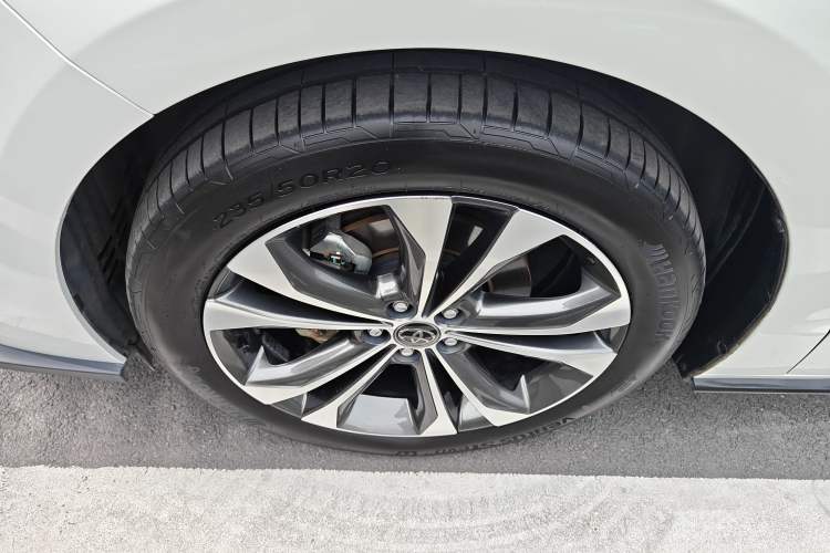 Used Toyota Granvia 2022 2.5L Hybrid Flagship Edition