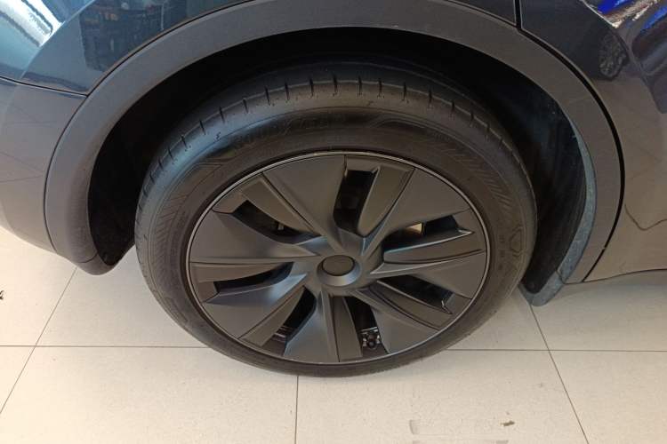 Used Tesla Model Y 2024 Rear-Wheel-Drive Version