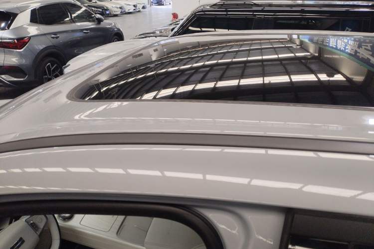 Used  E5 2024 440km Exploration Version
