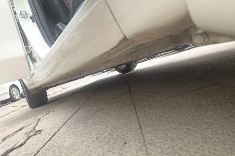 Used Nissan Lannia 2019 1.6L CVT Smart Connect Smart Cool Version China VI Standard
