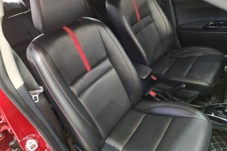 Used Toyota YARiS L 2022 X-Trail 1.5L CVT Luxury PLUS Edition
