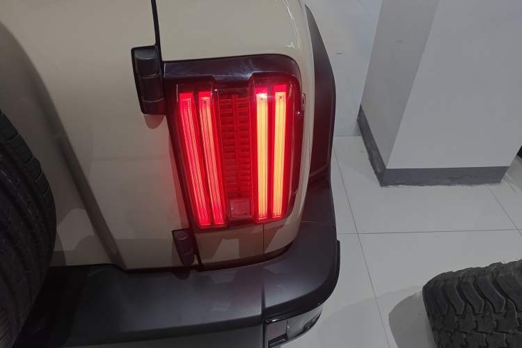 Used Tank 300 New Energy 2025 Hi4-T
