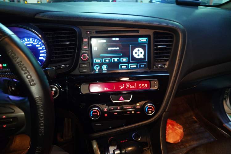 Used Kia K5 2015 2.0L Automatic LUX