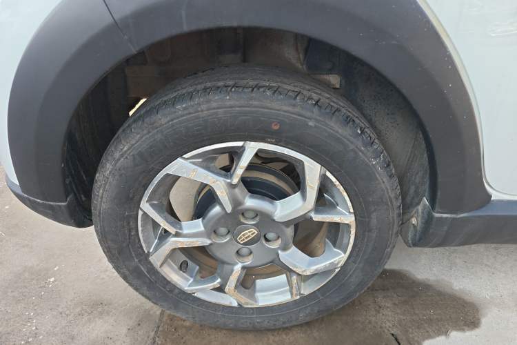 Used Geely Auto Vision X1 2017 1.3L Manual Frenzy Edition
