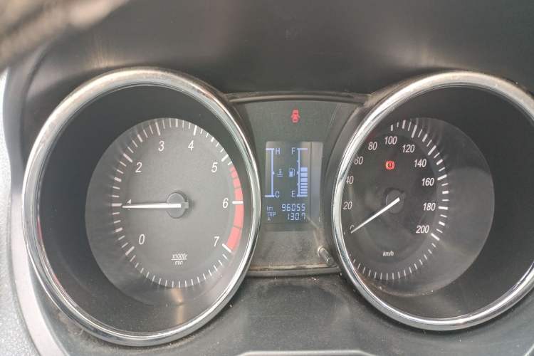 Used HYOSOW S3 2014 1.5L Comfort Version China IV Emission Standard