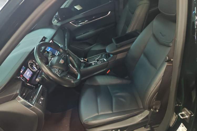 Used Cadillac XT5 2020 28T Luxury Version
