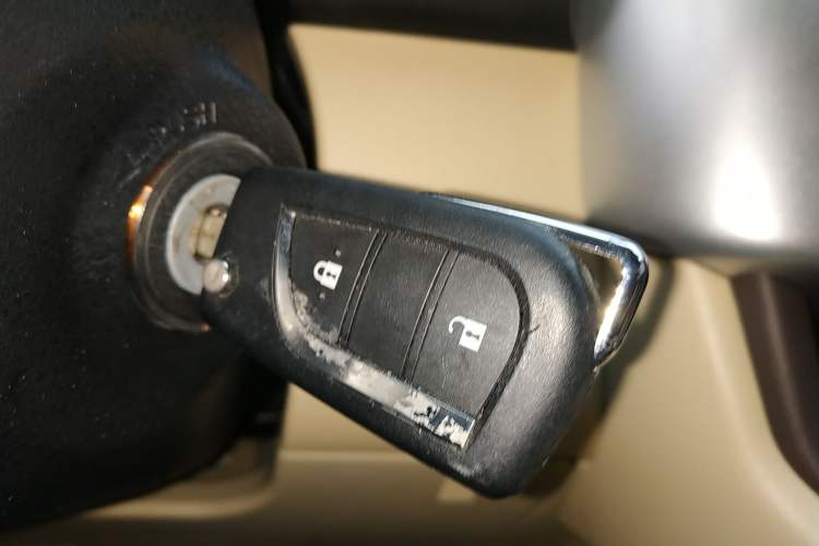 Used Toyota Highlander 2018 2.0T Two-Wheel Drive Elite Edition 7 Seats China VI Standard