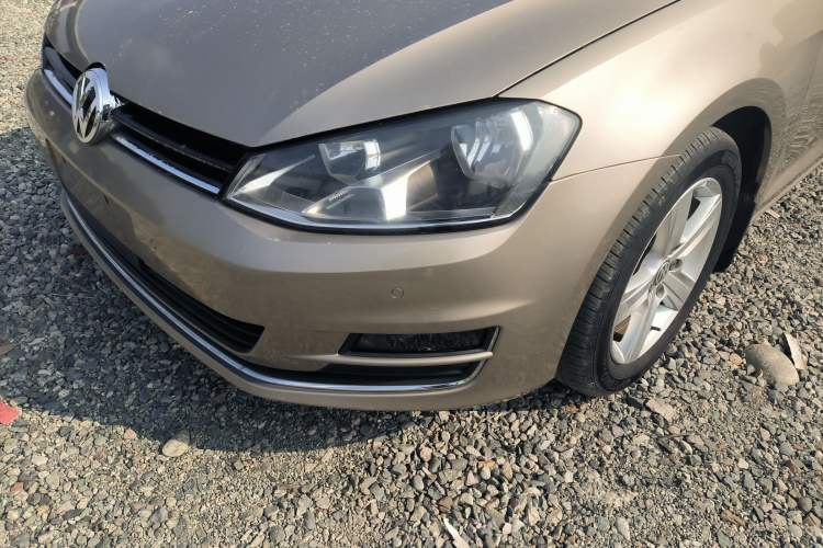 Used Volkswagen Golf 2017 1.6L Automatic Comfort Million-Vehicle Anniversary Edition